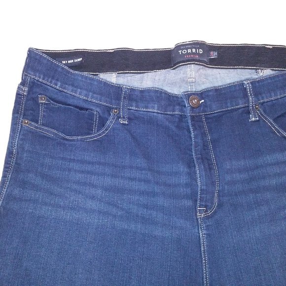 Torrid Jeans 24 R Sky High Skinny Denim Blue Dark Wash Premium Stretch Waist 20" - Picture 8 of 11